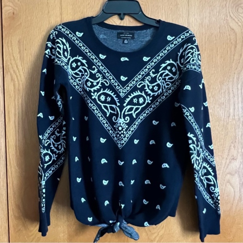 Lucky Brand Small petite blue bandana print sweater